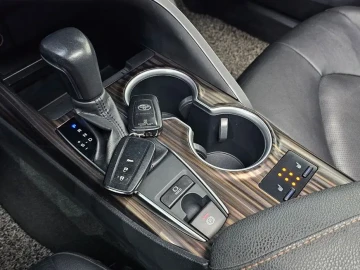 2017 Toyota Camry с пробегом 74 877 км