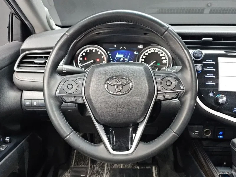 2018 Toyota Camry с пробегом 52 378 км