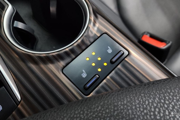 2018 Toyota Camry с пробегом 114 782 км