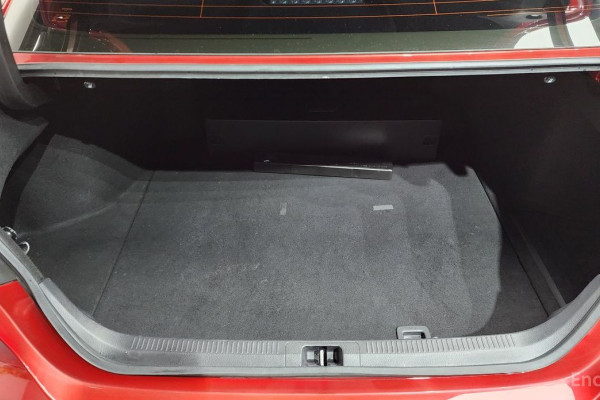 2018 Toyota Camry с пробегом 114 782 км