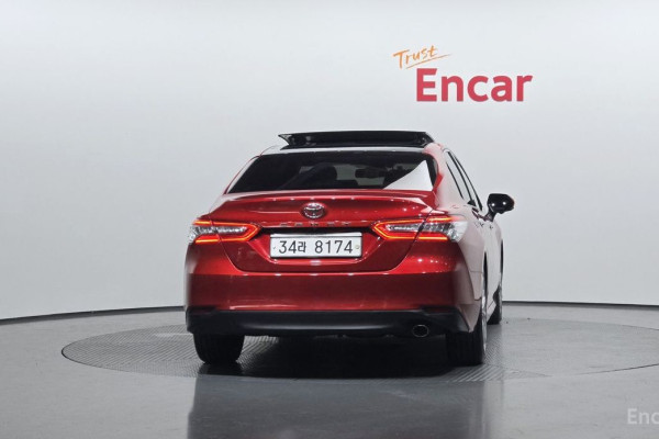 2017 Toyota Camry с пробегом 39 482 км