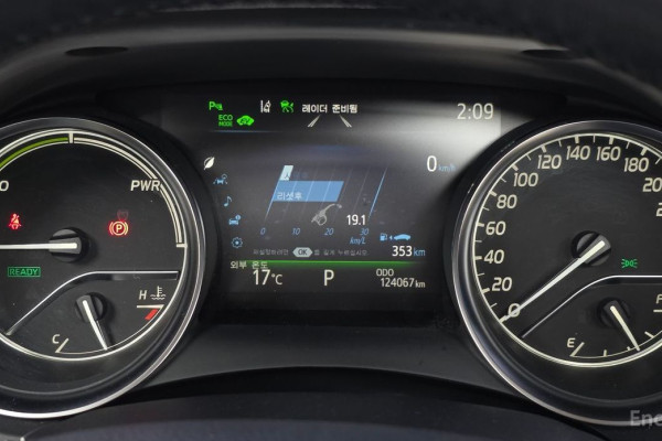 2019 Toyota Camry с пробегом 124 067 км