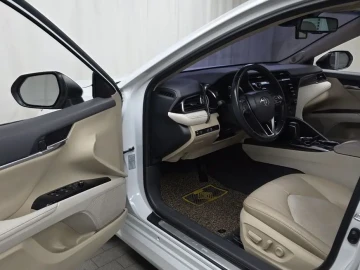 2019 Toyota Camry с пробегом 124 067 км