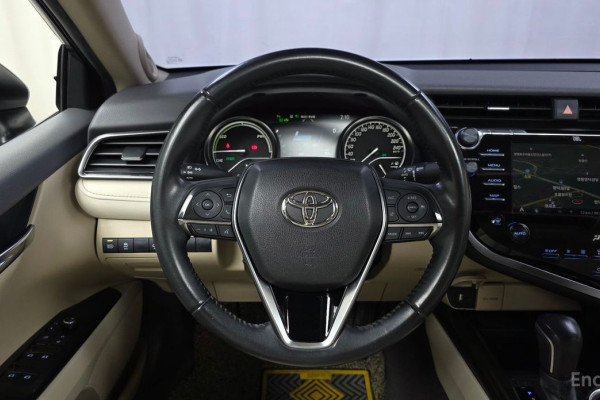 2019 Toyota Camry с пробегом 124 067 км