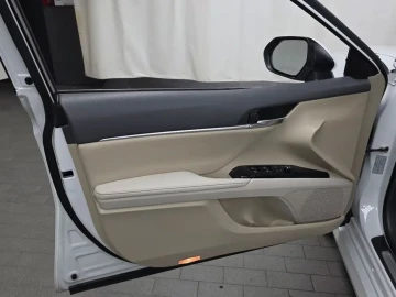 2019 Toyota Camry с пробегом 124 067 км
