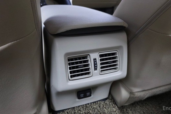 2019 Toyota Camry с пробегом 124 067 км