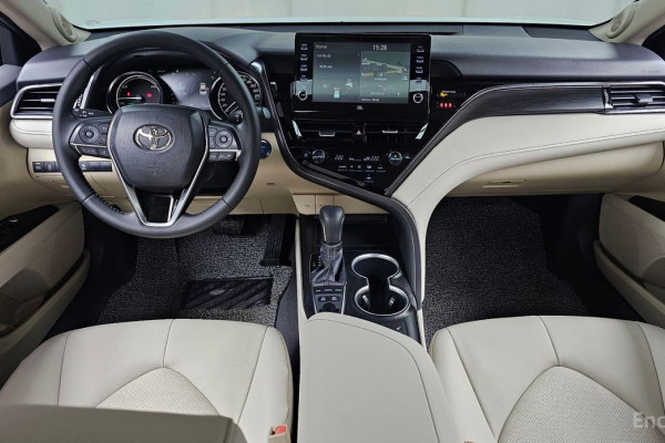 2024 Toyota Camry с пробегом 38 369 км