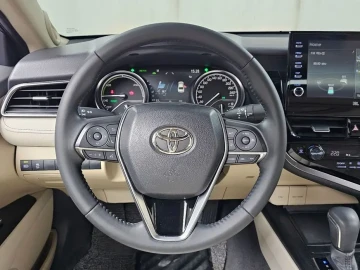 2024 Toyota Camry с пробегом 38 369 км