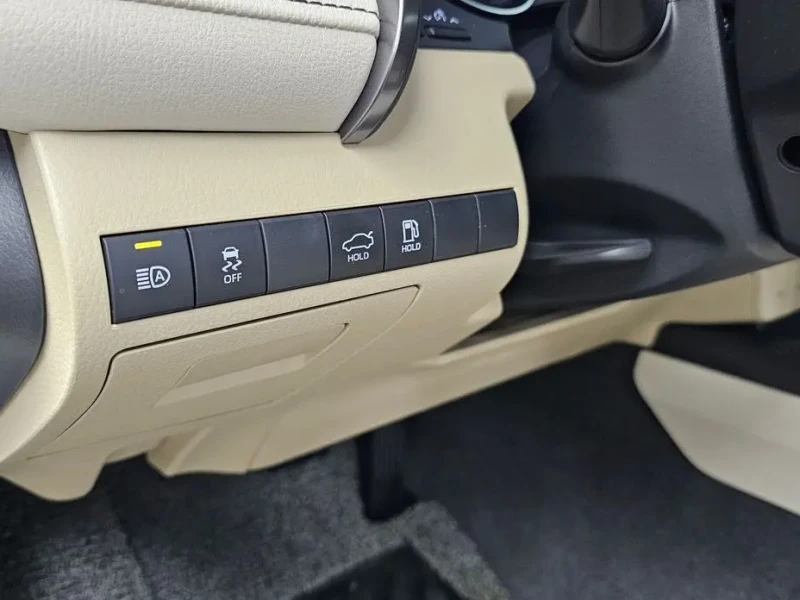 2024 Toyota Camry с пробегом 38 369 км