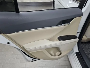 2024 Toyota Camry с пробегом 38 369 км