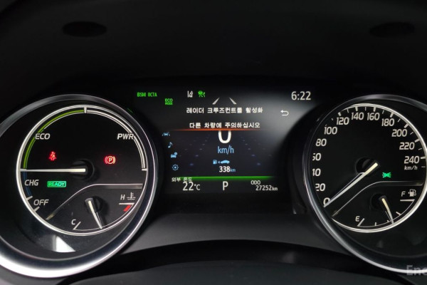 2023 Toyota Camry с пробегом 27 252 км