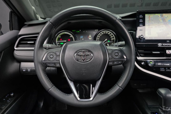 2023 Toyota Camry с пробегом 27 252 км