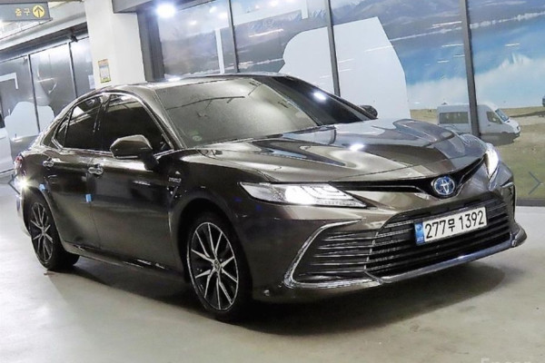 2022 Toyota Camry с пробегом 71 755 км