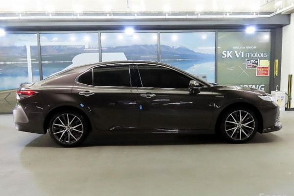 2022 Toyota Camry с пробегом 71 755 км