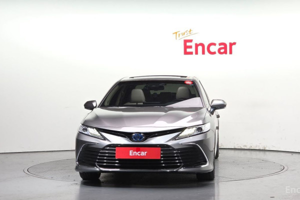 2023 Toyota Camry с пробегом 44 160 км