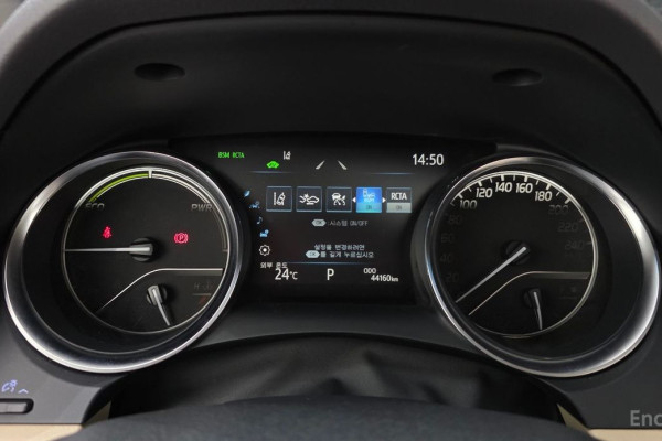 2023 Toyota Camry с пробегом 44 160 км