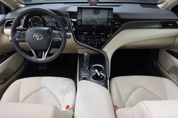 2023 Toyota Camry с пробегом 44 160 км