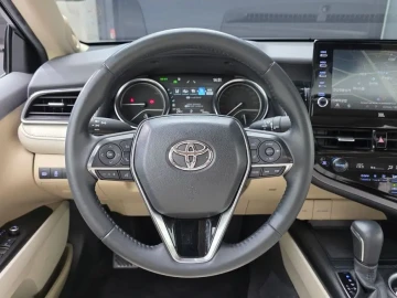 2023 Toyota Camry с пробегом 44 160 км
