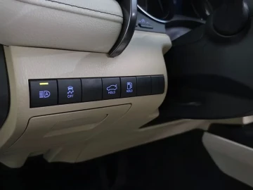 2023 Toyota Camry с пробегом 44 160 км