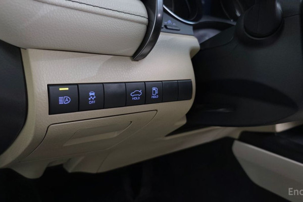 2023 Toyota Camry с пробегом 44 160 км