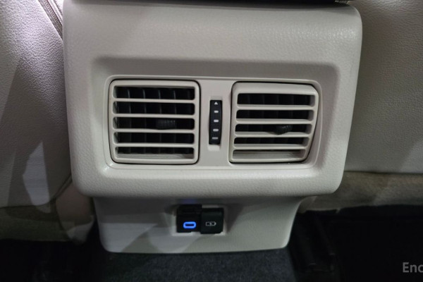 2023 Toyota Camry с пробегом 44 160 км