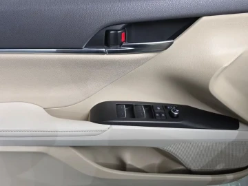 2023 Toyota Camry с пробегом 44 160 км
