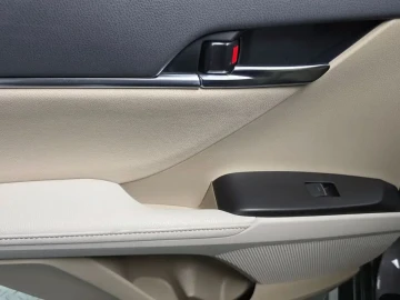 2023 Toyota Camry с пробегом 44 160 км