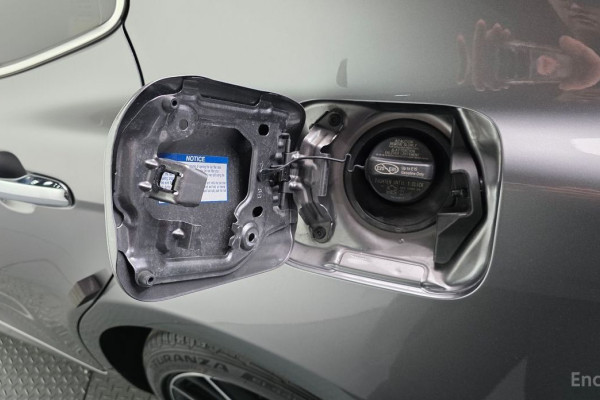 2023 Toyota Camry с пробегом 44 160 км