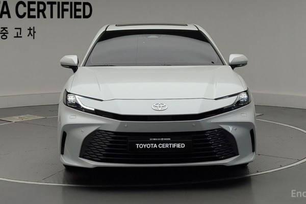2025 Toyota Camry с пробегом 2 402 км