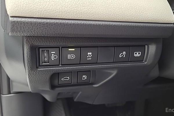 2025 Toyota Camry с пробегом 2 402 км