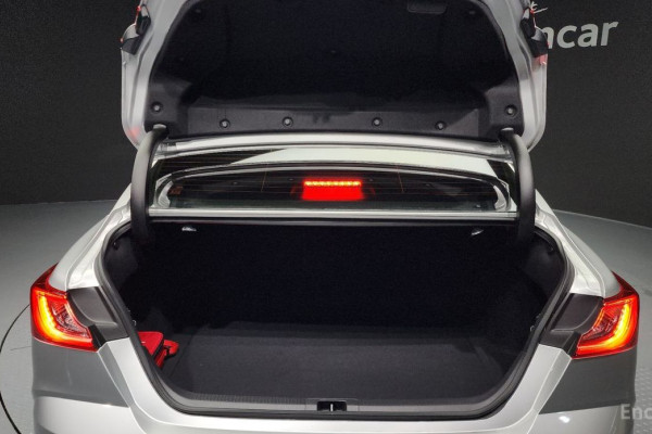 2025 Toyota Camry с пробегом 2 028 км