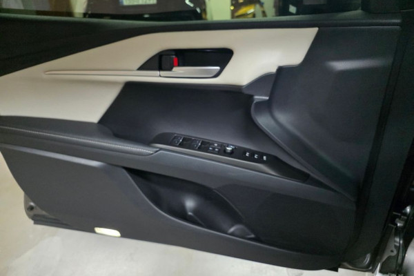 2025 Toyota Camry с пробегом 9 698 км