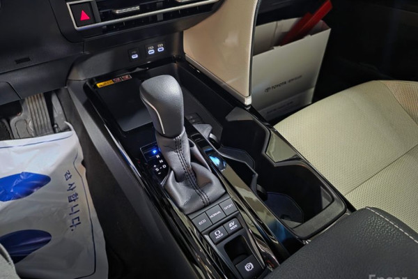 2025 Toyota Camry с пробегом 9 698 км