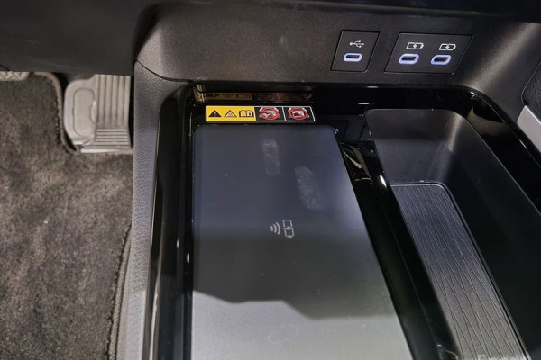 2025 Toyota Camry с пробегом 8 299 км