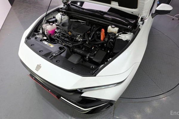 2023 Toyota Crown с пробегом 18 693 км