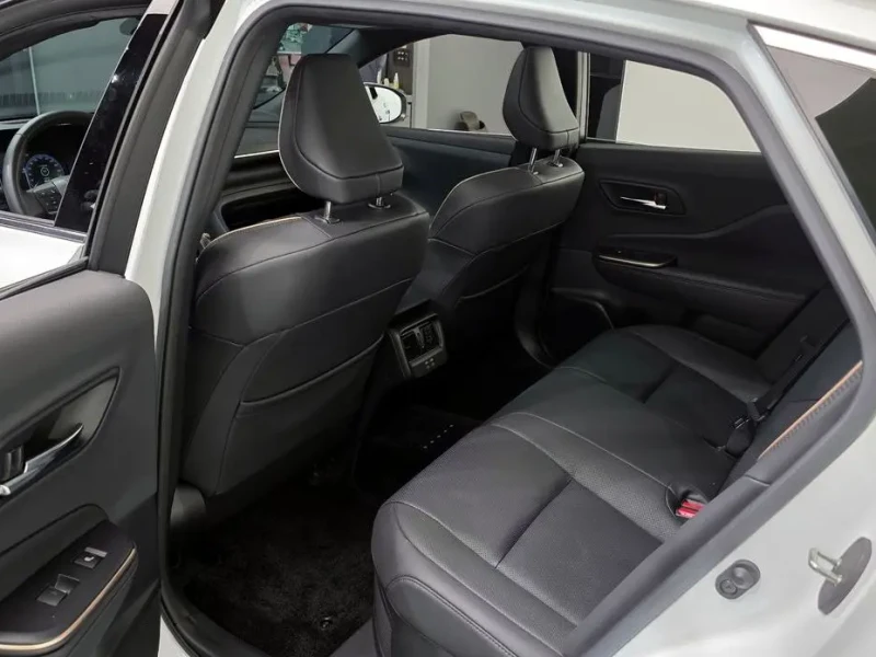2023 Toyota Crown с пробегом 18 693 км