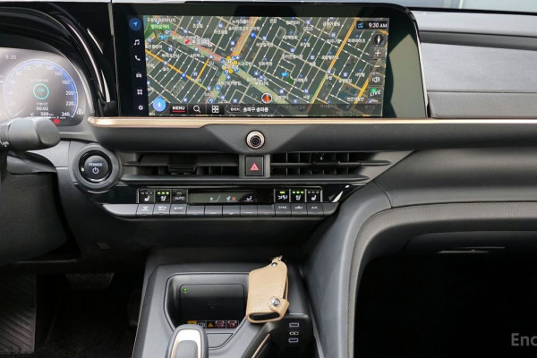 2023 Toyota Crown с пробегом 18 693 км