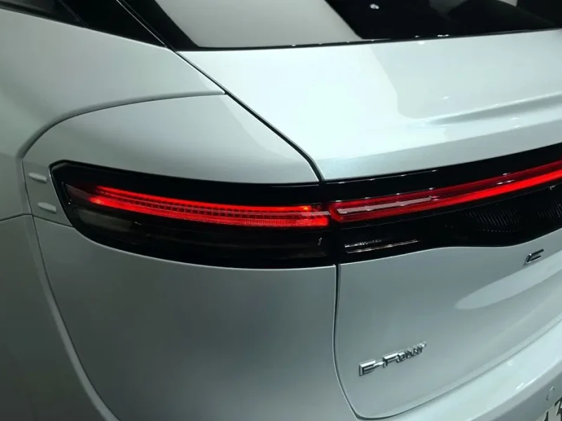 2023 Toyota Crown с пробегом 18 693 км