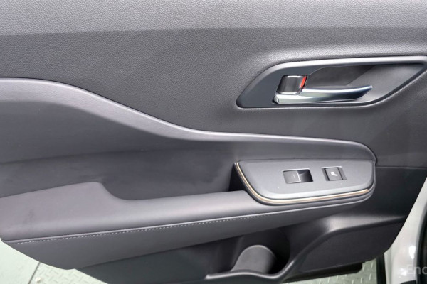 2023 Toyota Crown с пробегом 18 693 км