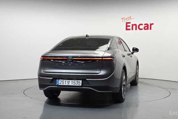 2026 Toyota Crown с пробегом 4 091 км