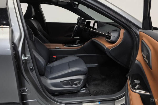 2026 Toyota Crown с пробегом 4 091 км