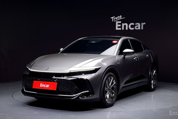 2024 Toyota Crown с пробегом 8 267 км