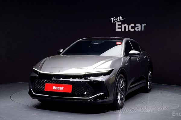 2024 Toyota Crown с пробегом 8 267 км