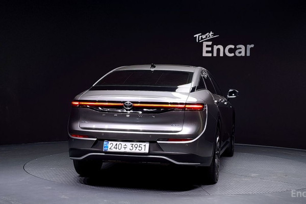 2024 Toyota Crown с пробегом 8 267 км