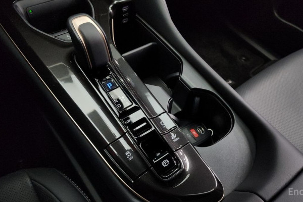 2024 Toyota Crown с пробегом 8 267 км