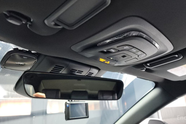 2024 Toyota Crown с пробегом 8 267 км