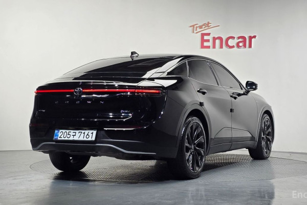 2025 Toyota Crown с пробегом 30 354 км