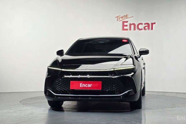 2025 Toyota Crown с пробегом 30 354 км