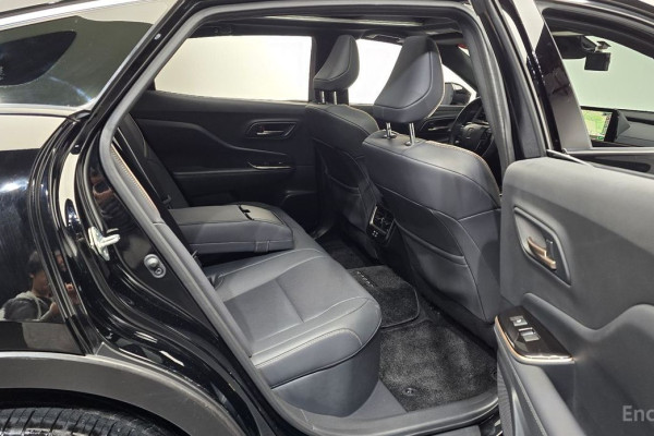 2025 Toyota Crown с пробегом 30 354 км