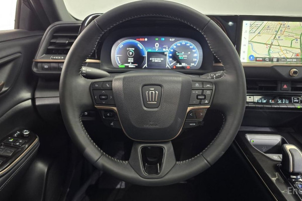 2025 Toyota Crown с пробегом 30 354 км